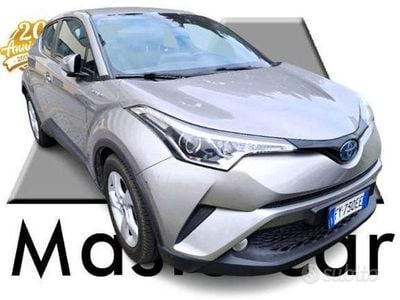 Usata Toyota C-HR Active 122 CV (89 kW) 2019 Grigio SUV