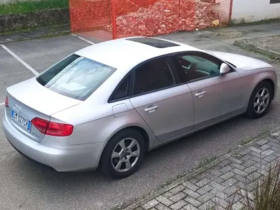 Käytetty Audi A4 Advanced 143 HP (105 kW) 2010 Hopea Sedan