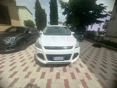 Usata Ford Kuga Titanium 120 CV (88 kW) 2015 Bianco SUV