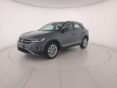 Usata VW T-Roc Style 116 CV (85 kW) 2025 Indium grey metallizzato nero SUV