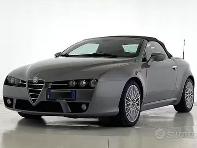 Usata Alfa Romeo Spider Exclusive 200 CV (147 kW) 2007 Grigio Cabrio
