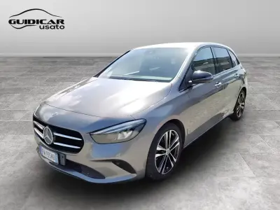 Usata Mercedes B180 136 CV (100 kW) 2019 Grigio Utilitaria