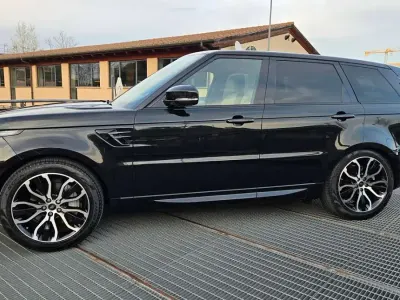 Käytetty Land Rover Range Rover Sport HSE Dynamic 300 HP (220 kW) 2021 Musta Katumaasturi