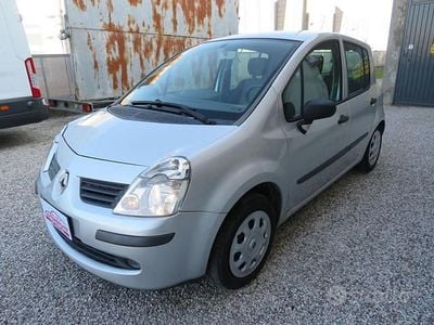 Usata Renault Modus Dynamique 75 CV (55 kW) 2007 Argento Monovolume