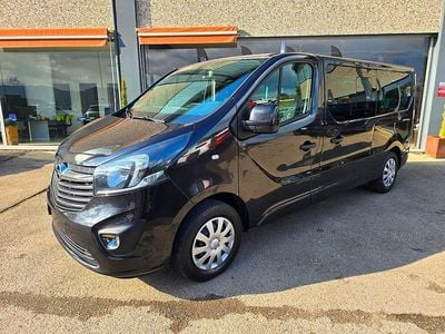 Usata Opel Vivaro 145 CV (106 kW) 2018 Grigio Monovolume