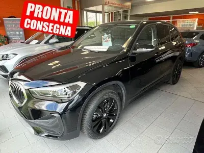 Käytetty BMW X1 Advantage 136 HP (100 kW) 2022 Musta Katumaasturi