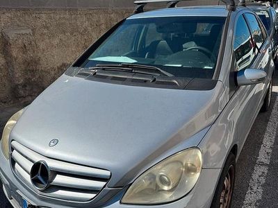 Usata Mercedes B200 2006 Grigio Monovolume