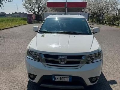 Usata Fiat Freemont 140 CV (102 kW) 2011 Bianco SUV