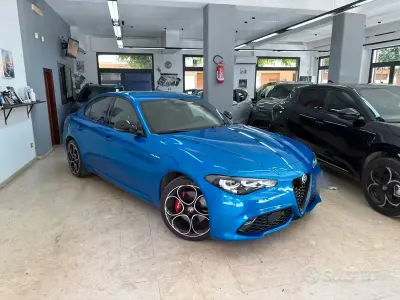 Usata Alfa Romeo Giulia Veloce 209 CV (153 kW) 2024 Blu Berlina