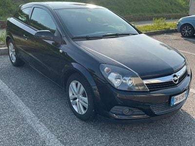 Opel Astra GTC