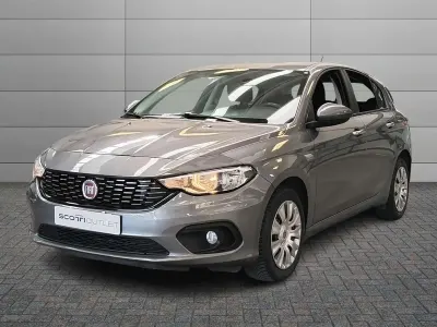 Usata Fiat Tipo Easy 95 CV (69 kW) 2016 Grigio Berlina