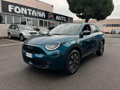 Nuova Fiat 600 100 CV (73 kW) 2025 Blu SUV