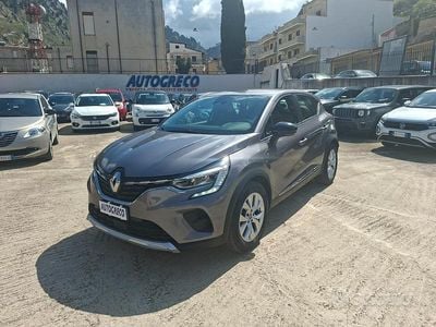 Usata Renault Captur Business 95 CV (69 kW) 2021 Grigio SUV