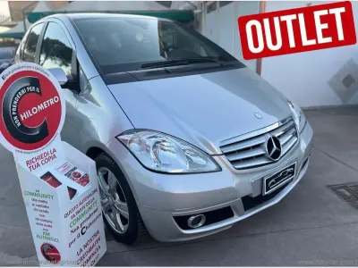 Usata Mercedes A180 Premium 109 CV (80 kW) 2011 Argento Utilitaria