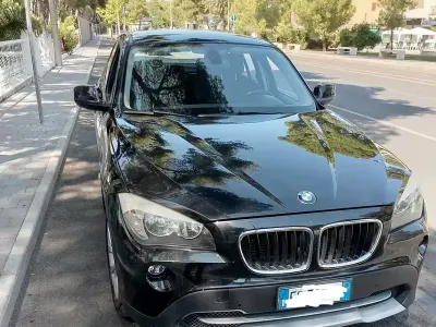 Usata BMW X1 Efficient Dynamics 143 CV (105 kW) 2011 Nero SUV