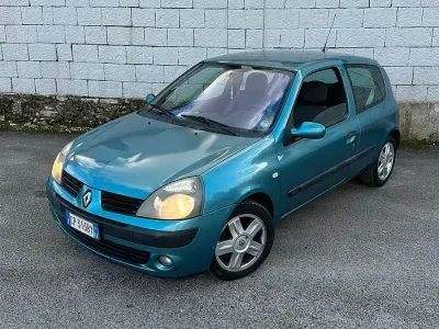 Usata Renault Clio II 82 CV (60 kW) 2004 Berlina