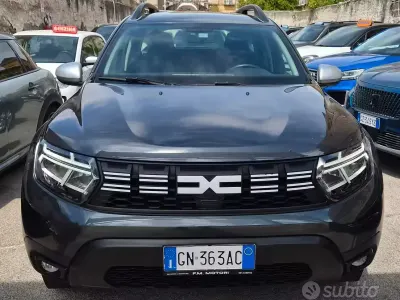 Usata Dacia Duster Prestige 101 CV (74 kW) 2023 Grigio SUV