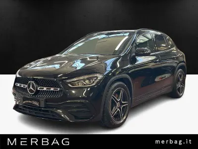 Usata Mercedes GLA180 Premium 136 CV (100 kW) 2021 Nero SUV