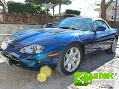 Usata Jaguar XK8 524 CV (385 kW) 1997 Blu Cabrio