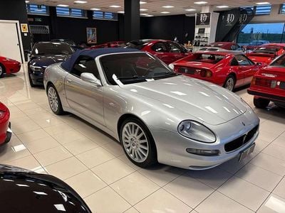 Usata Maserati 4200 390 CV (286 kW) 2003 Argento metallizzato Cabrio