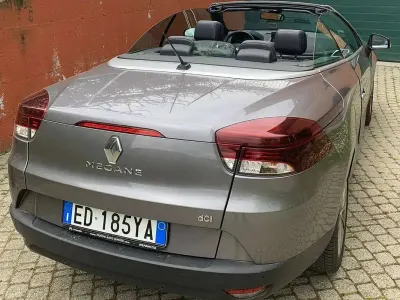 Usata Renault Mégane Cabriolet Luxe 131 CV (96 kW) 2010 Grigio Cabrio