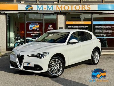 Begagnad Alfa Romeo Stelvio Super 150 HK (110 kW) 2018 Vit SUV