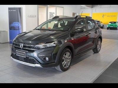 Usata Dacia Sandero Comfort 91 CV (66 kW) 2022 Grigio cometa Berlina