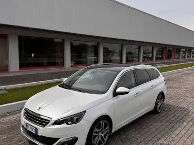 Usata Peugeot 308 SW Allure 114 CV (83 kW) 2014 Station wagon