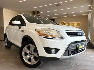 Usata Ford Kuga 163 CV (119 kW) 2012 Bianco SUV