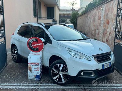 Usata Peugeot 2008 S 119 CV (87 kW) 2015 Bianco SUV