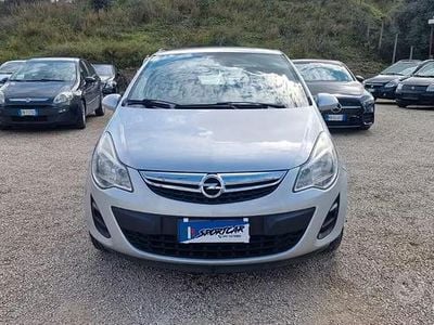 Usata Opel Corsa 75 CV (55 kW) 2013 Grigio Utilitaria