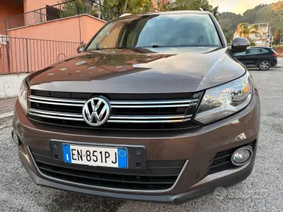 Usata VW Tiguan Pro 140 CV (102 kW) 2012 Grigio SUV