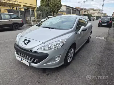Gebraucht Peugeot 308 CC 112 PS (82 kW) 2011 Grau Cabrio