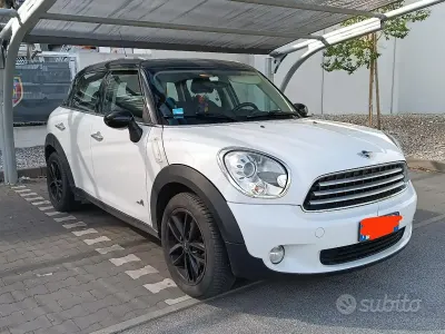 Usata Mini Countryman 112 CV (82 kW) 2012 Bianco SUV