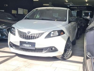 Usata Lancia Ypsilon Gold 69 CV (50 kW) 2022 Bianco Utilitaria