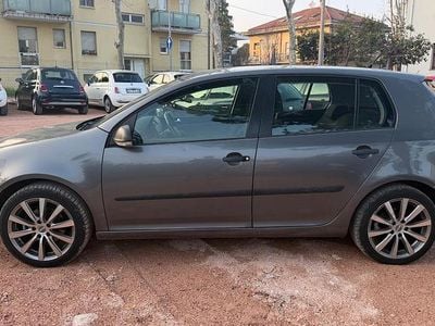 Usata VW Golf V Comfortline 104 CV (76 kW) 2007 Grigio Berlina