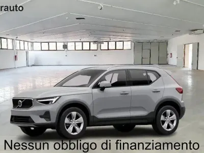 Usata Volvo XC40 Core 163 CV (119 kW) 2024 Grigio SUV