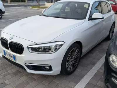 Usata BMW 118 Efficient Dynamics 150 CV (110 kW) 2019 Bianco Utilitaria