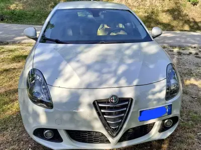 Usata Alfa Romeo Giulietta 105 CV (77 kW) 2014 Bianco Utilitaria