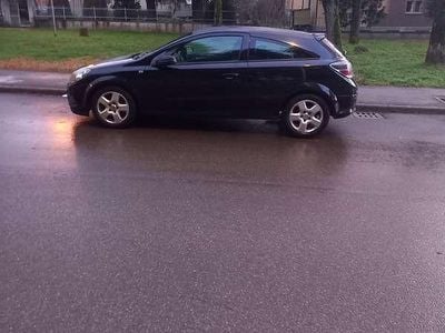 Usata Opel Astra 122 CV (89 kW) 2006 Nero Coupé