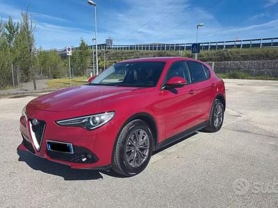 Usata Alfa Romeo Stelvio Business 180 CV (132 kW) 2018 Rosso SUV