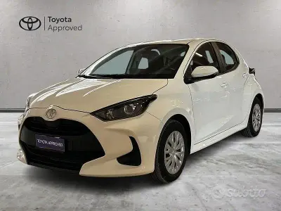 Usata Toyota Yaris Hybrid Active 92 CV (67 kW) 2025 Bianco SUV