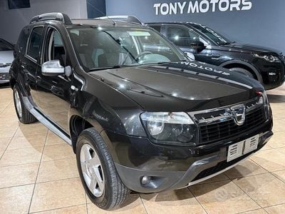 Usata Dacia Duster 110 CV (80 kW) 2013 Grigio SUV