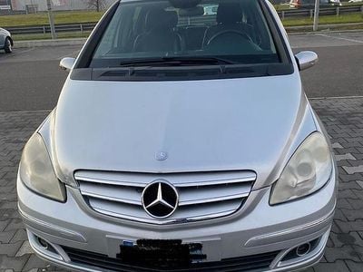 Usata Mercedes B200 140 CV (102 kW) 2008 Monovolume