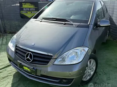 Usata Mercedes A160 95 CV (69 kW) 2011 Grigio Utilitaria