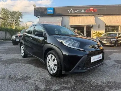 Usata Toyota Aygo X Trend 72 CV (52 kW) 2022 Nero SUV