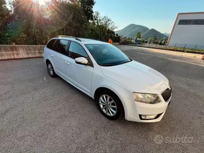 Usata Skoda Octavia 110 CV (80 kW) 2016 Bianco Station wagon