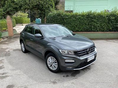 Usata VW T-Roc Business 150 CV (110 kW) 2021 Grigio SUV