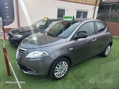 Usata Lancia Ypsilon S 69 CV (50 kW) 2012 Grigio Utilitaria