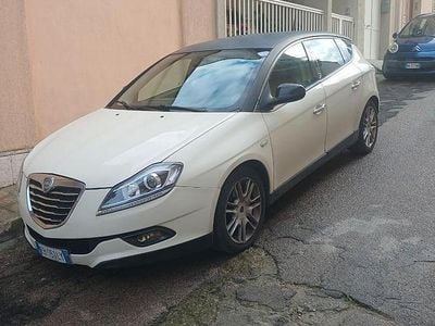Usata Lancia Delta 120 CV (88 kW) 2010 Utilitaria